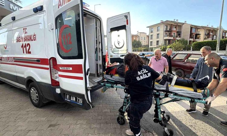 He fell off his bike when he maneuvered to avoid hitting the car - News