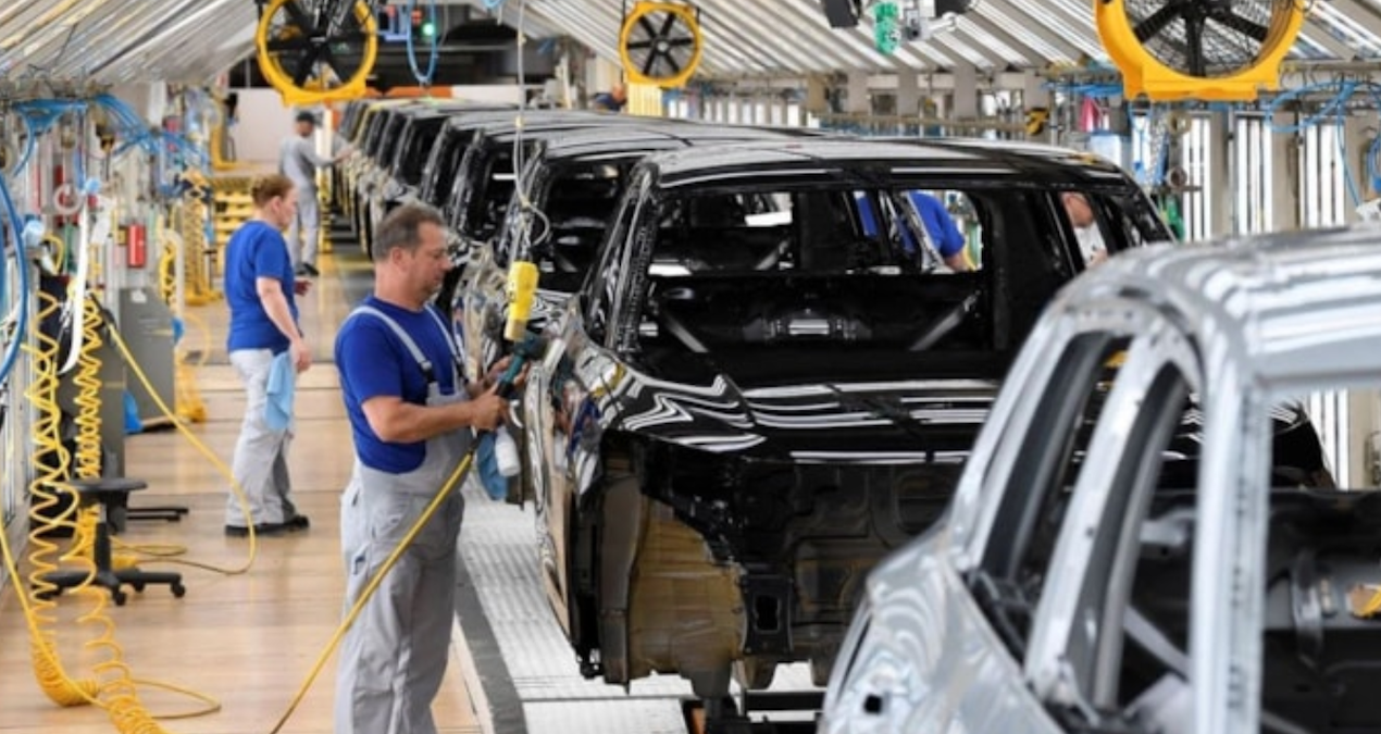 Son Gelişme: Otomotiv devi 60 yıllık efsane model için 3 fabrika kuracak - En Son Haber - Son Dakika Bilgileri