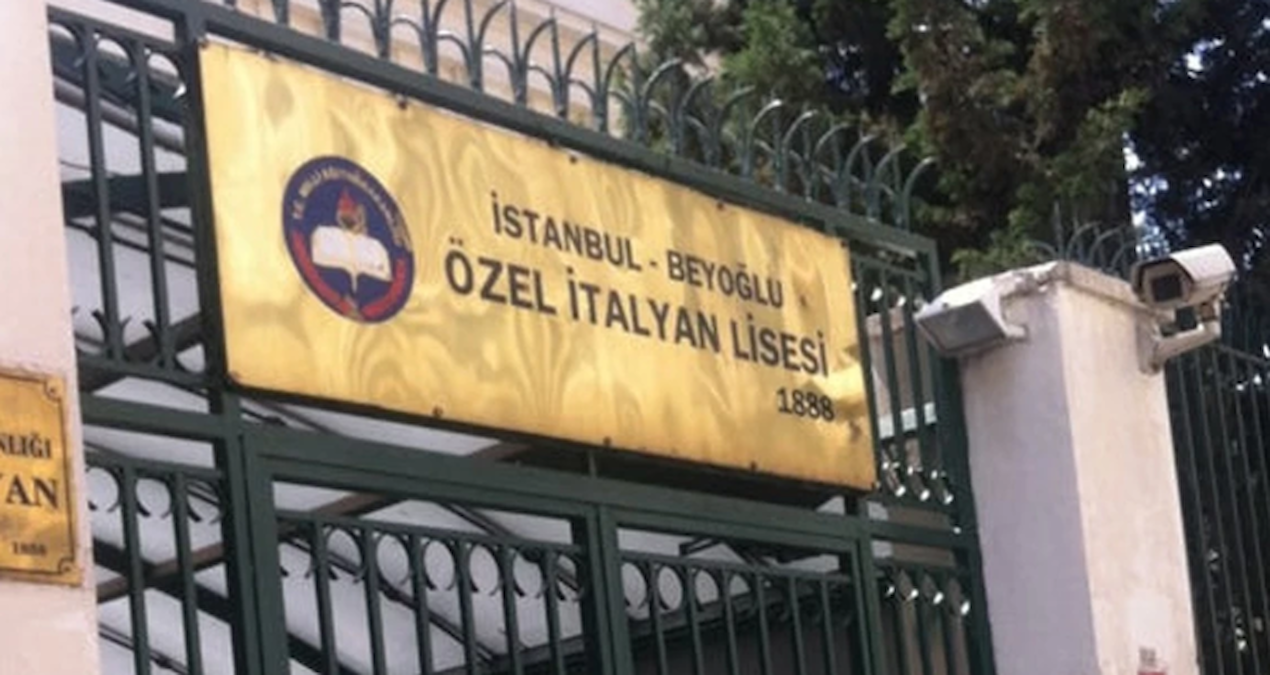 Sıcak Gündem: Özel İtalyan Lisesi'nin Türk öğretmenleri greve gidiyor - Son Dakika: Gelişmeler Takip Ediliyor