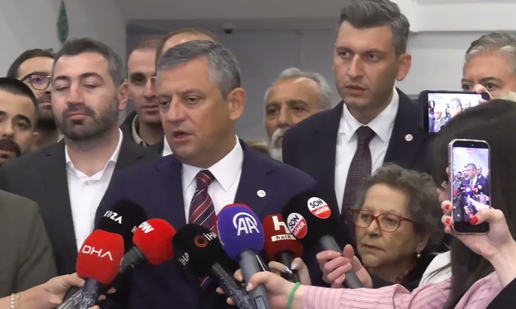 Özgür Özel, AYM önünde intihar eden 60 yaşındaki emekli için sandık çağrısı yaptı: Gelişmeler Takip Ediliyor