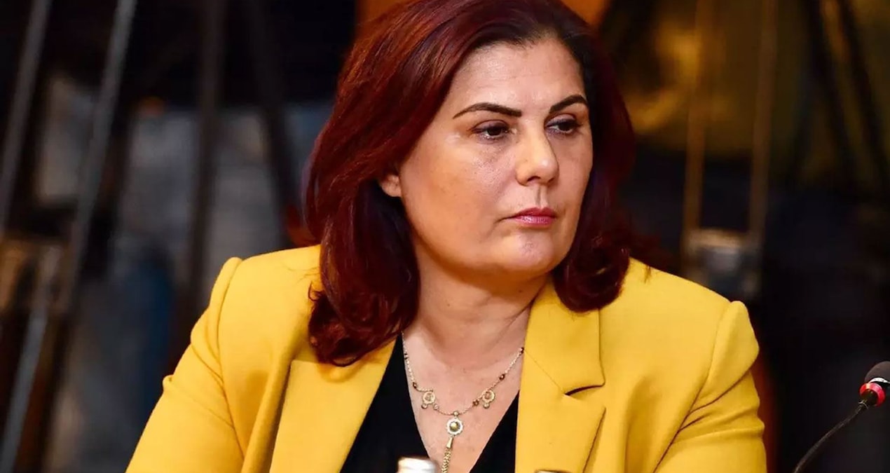 Sıcak Gündem: Özlem Çerçioğlu AKP’ye üye olmayanı kovdu - En Son Haber | İşte Tüm Ayrıntılar