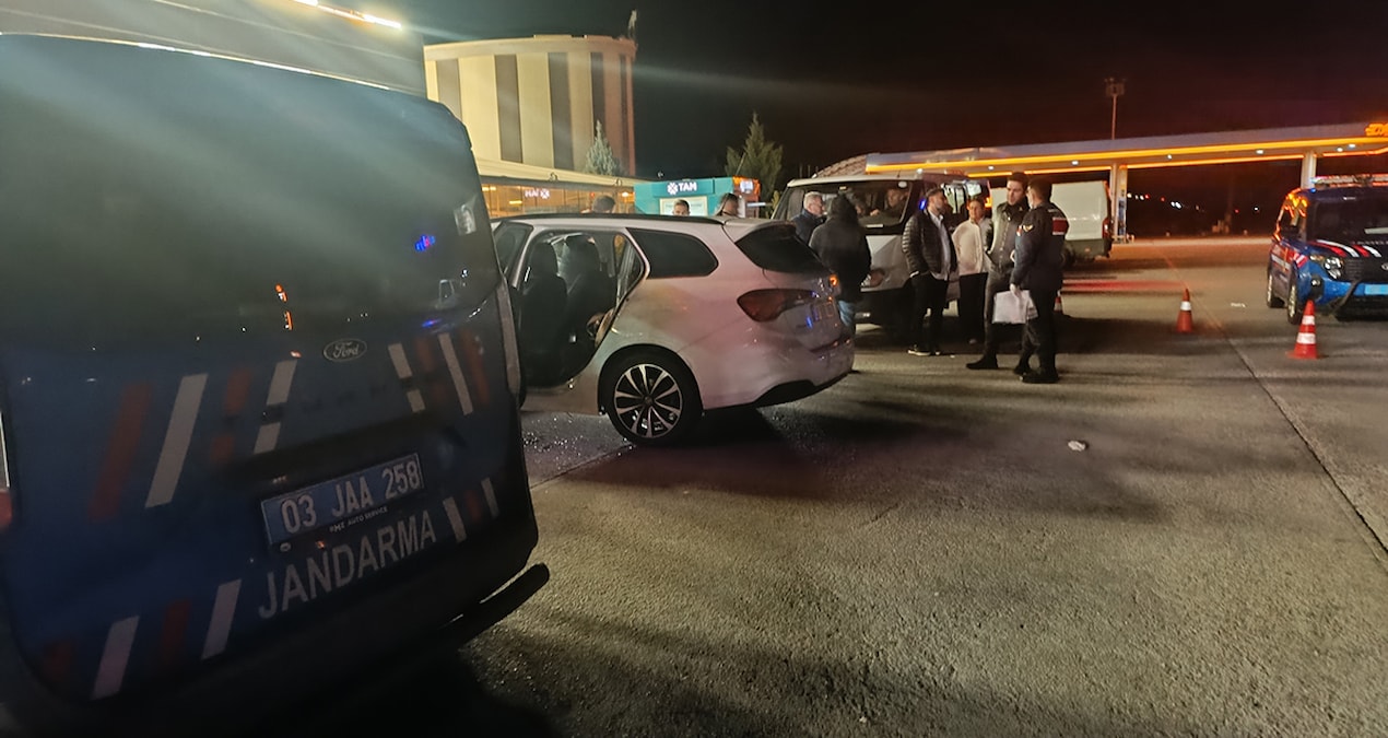 Son Gelişme: Park halindeki araç içerisinden ceset çıktı - Son Dakika ve Merak Edilenler