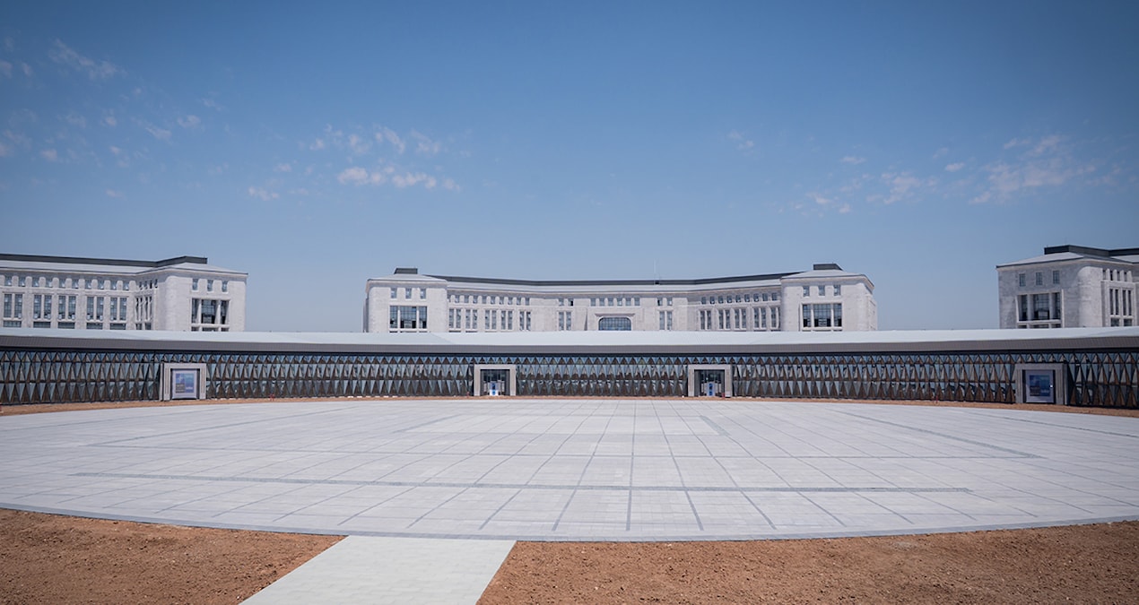 It is 3 times larger than the Pentagon and 4 times larger than NATO Headquarters: Ministry of National Defense shared - Last Minute