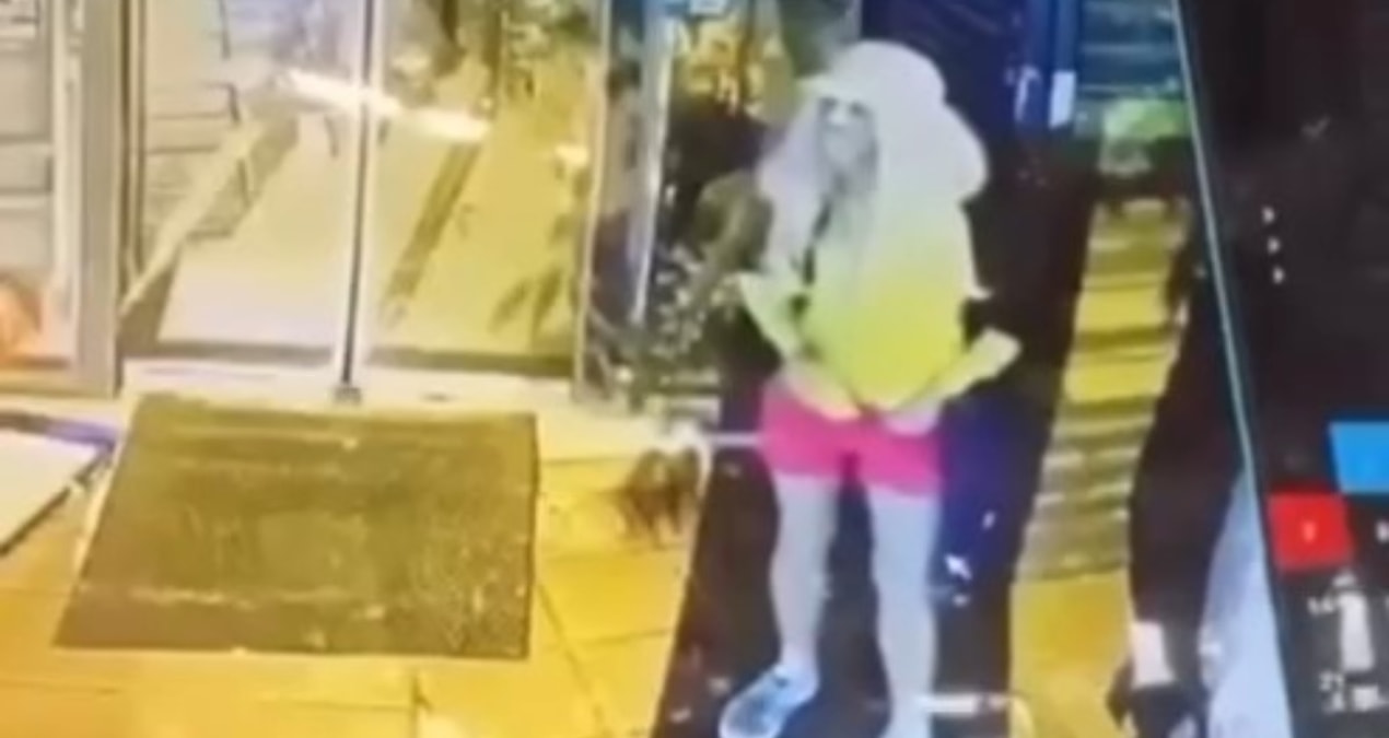 Kritik Açıklama: Peruk takıp mini etek giydi! Sebebini duyan 'pes' dedi - En Son Haber ve Merak Edilenler