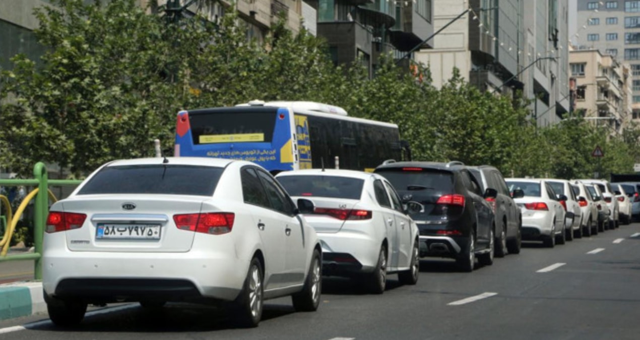 Kritik Açıklama: Petrol ülkesinde kilometrelerce benzin kuyrukları oluştu - Son Dakika | İşte Tüm Ayrıntılar