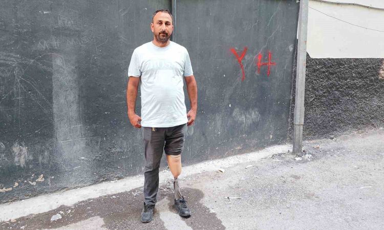 Son Gelişme: Protez bacaklı temizlik görevlisi 700 lira alacağı için İBAN verdi, 16 yıllık işinden oldu - Son