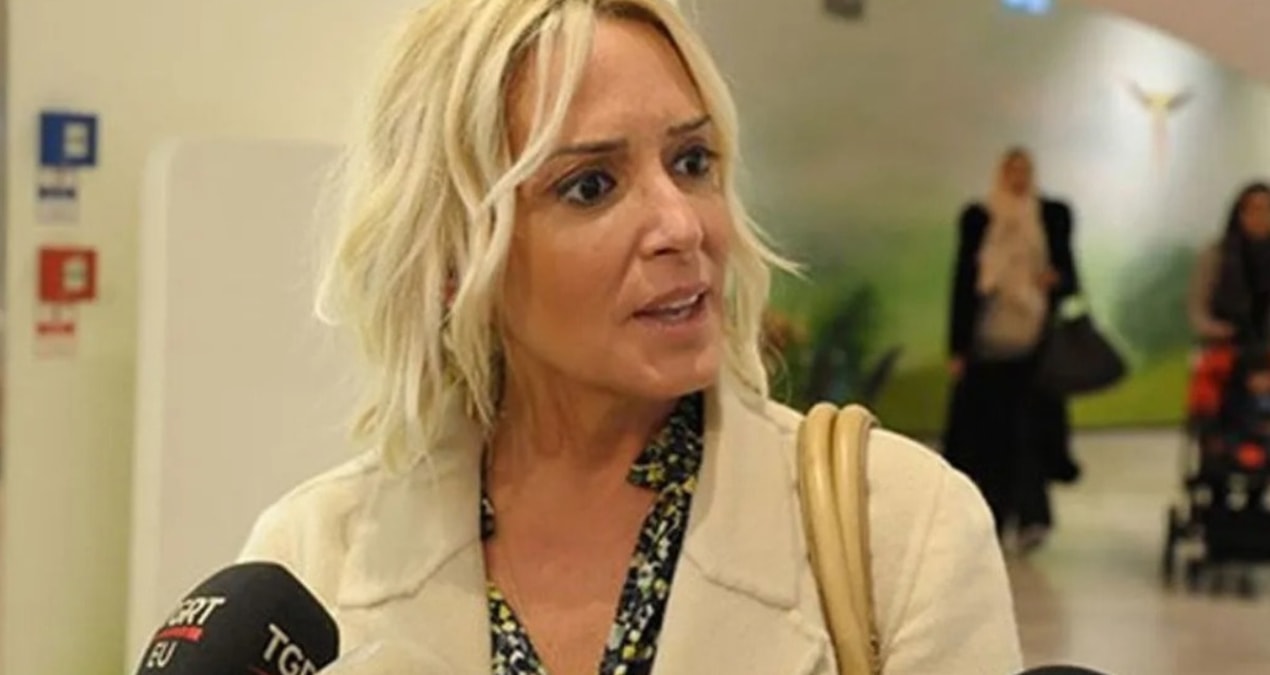 Gündemden Son Bilgiler: Reha Muhtar’ın cenaze törenine katılan Saba Tümer vefasızlıktan dert yandı - Haberleri