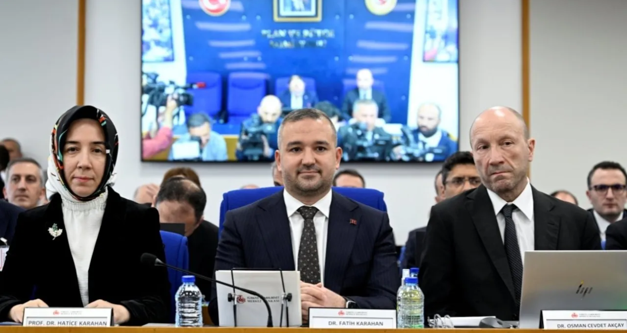 Gündemden Son Bilgiler: Rezervler toparlandı, faiz artışı beklentisi zayıfladı - Son Dakika - Son Dakika Bilgi