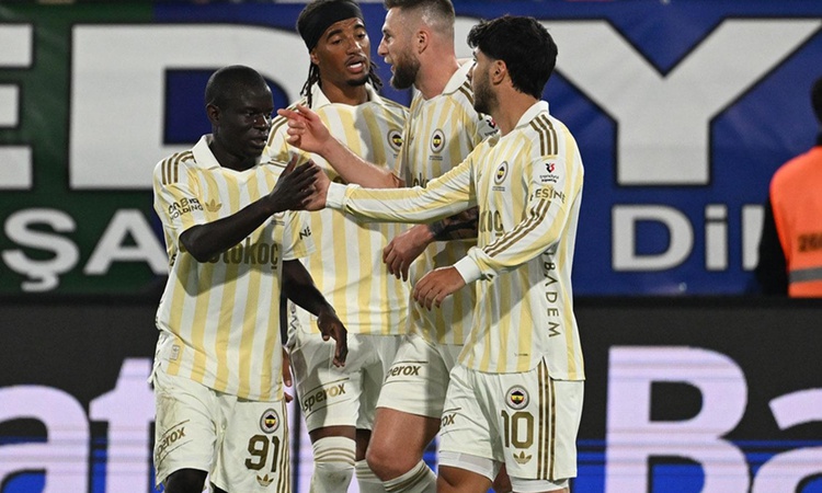 Rize'de gövde gösterisi! Fenerbahçe 3 puanı 3 golle aldı ve Merak Edilenler