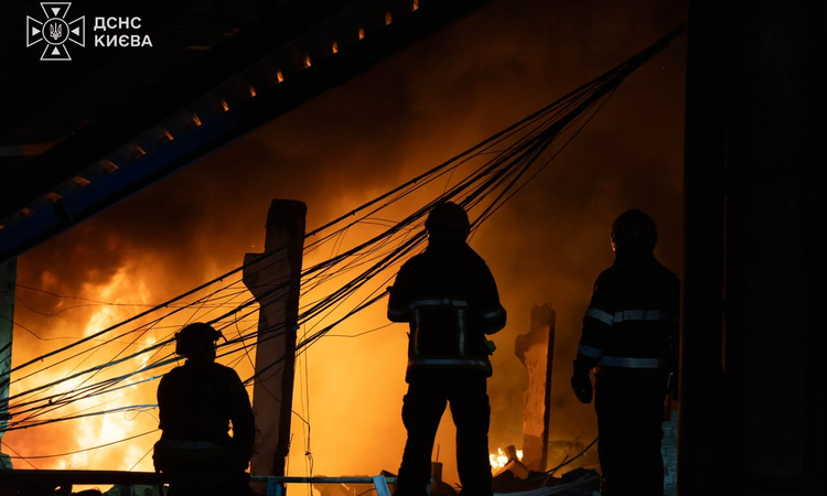 Son Gelişme: Rusya ve Ukrayna Arasında Gece Boyu Karşılıklı Saldırılar: Odesa'da Tren Vuruldu, Rus Rafinerisi