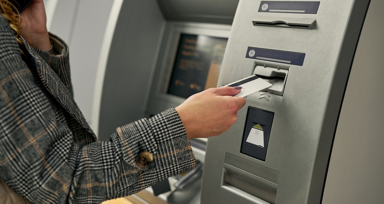 Ayrıntılar Netleşti: Bu saatlerden sonra ATM'ye kartınızı sokmayın - Haberleri: Gelişmeler Takip Ediliyor