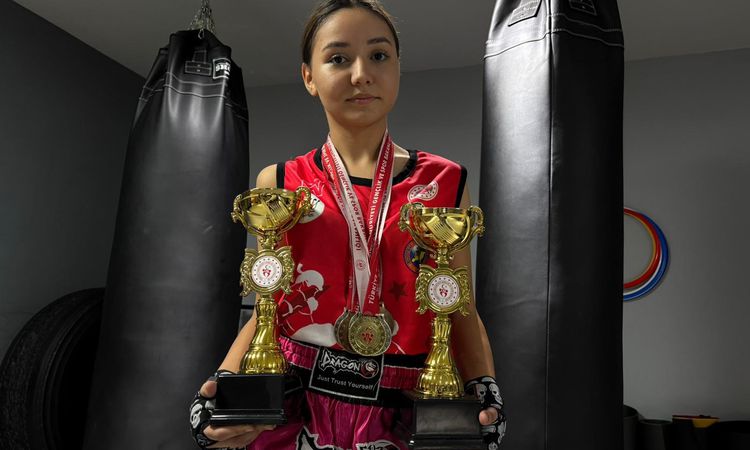 Sakatlık ve Aile İkna Mücadelesi Sonrası Ringde Şampiyon Oldu