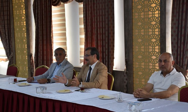 Gündemden Son Bilgiler: Salihli’de Kültür ve Sanat Vakfı için kritik toplantı - Haberleri