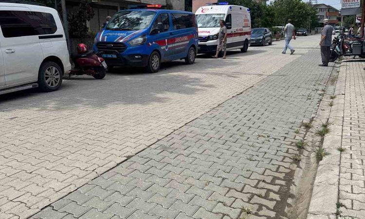 Kritik Açıklama: Samsun'da 70 yaşındaki adam evinde ölü bulundu - Son Dakika: Gelişmeler Takip Ediliyor
