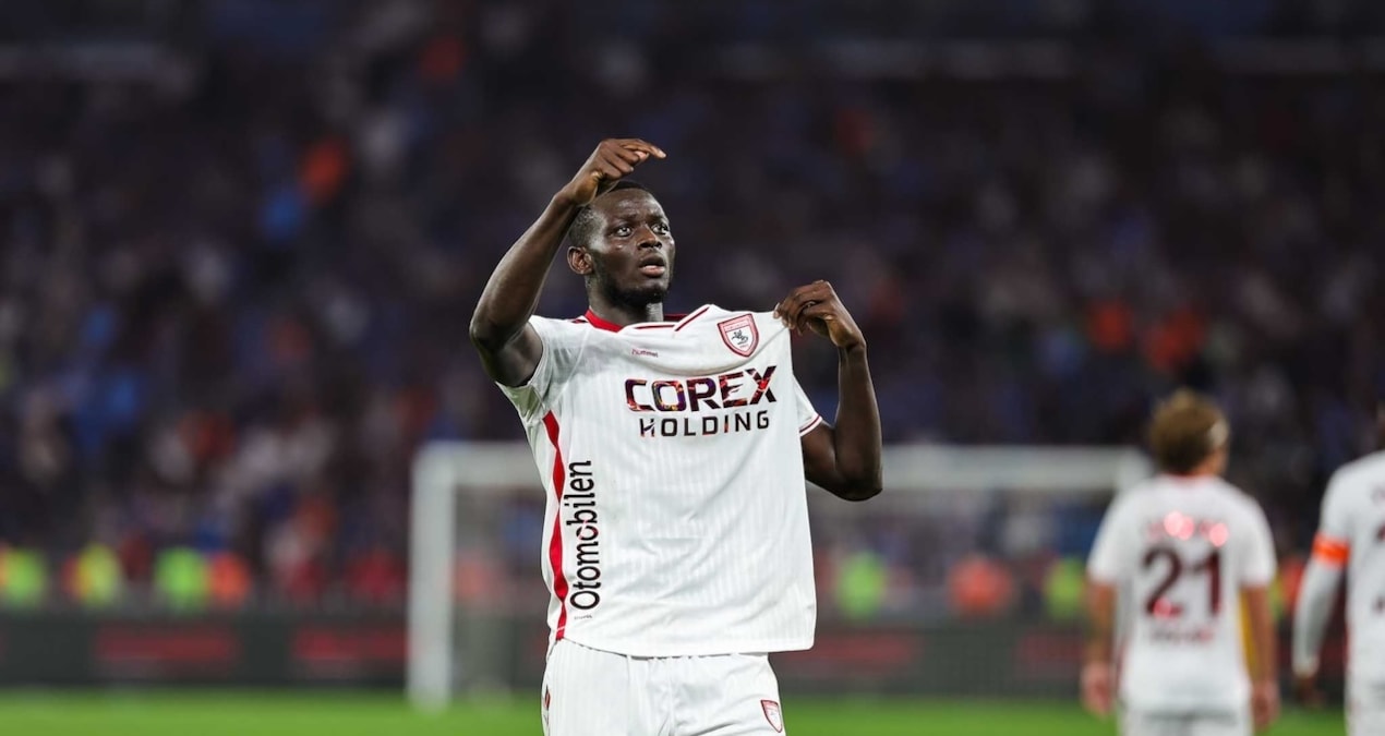 Mouandilmadji from Samsunspor wore the Galatasaray jersey! - Last Minute