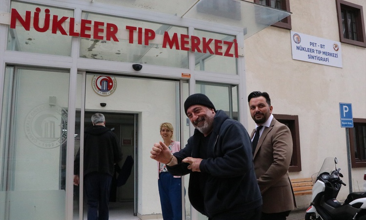 Sanatçı Cem Yılmaz, kalp krizi sonrası 40. gün kontrolünde ÇOMÜ'de sintigrafi çektirdi | İşte Tüm Ayrıntılar