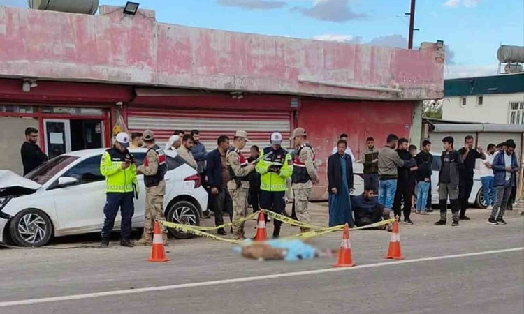 Şanlıurfa Akçakale'de iddiaya göre otomobilin çarptığı 9 yaşındaki çocuk öldü