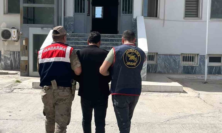 Şanlıurfa Birecik'te uyuşturucu ticaretinden 6 yıl 3 ay ceza alan hükümlü yakalandı: Gelişmeler Takip Ediliyor