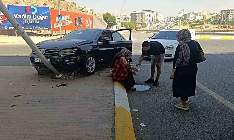 Şanlıurfa’da iki otomobil çarpıştı: 1 yaralı ve Merak Edilenler