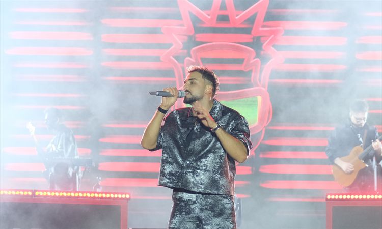 Kritik Açıklama: Şarkıcı Sefo Çorum Hitit Fuarı'nda konser verdi - Son Dakika: Gelişmeler Takip Ediliyor