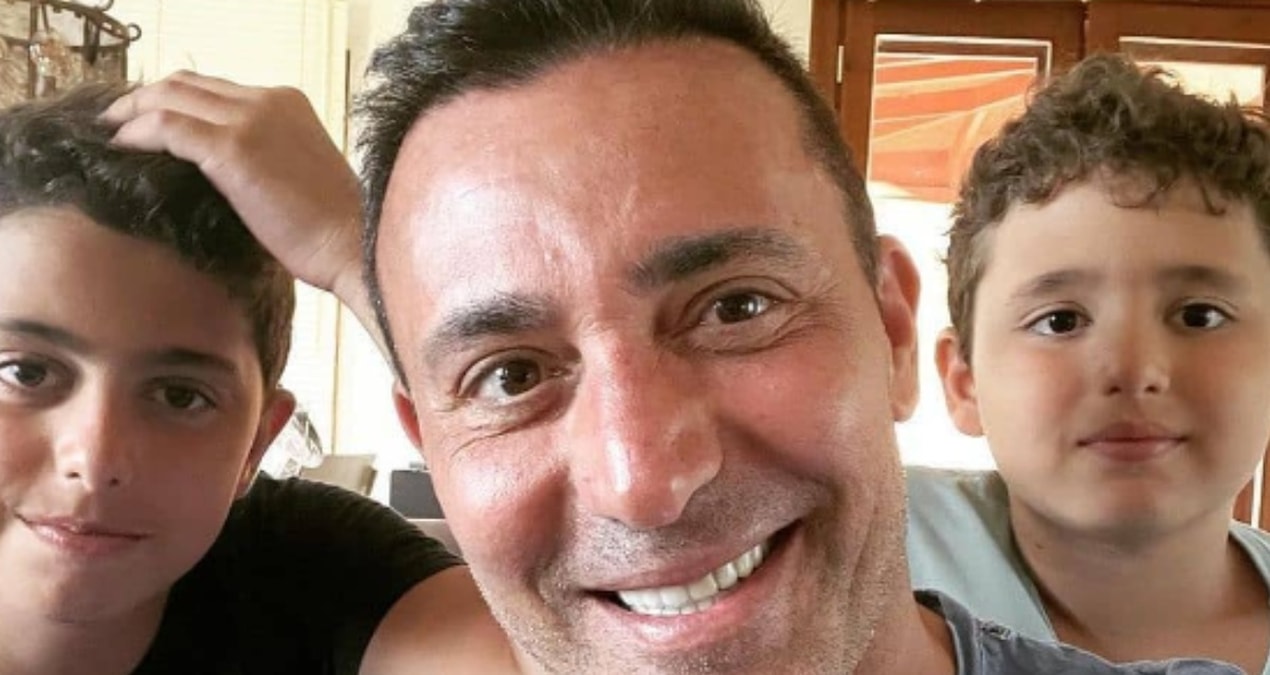 Gündemden Son Bilgiler: Saygı gecesinde Mustafa Sandal'a sürpriz: Oğulları babalarının izinde! - Son Dakika