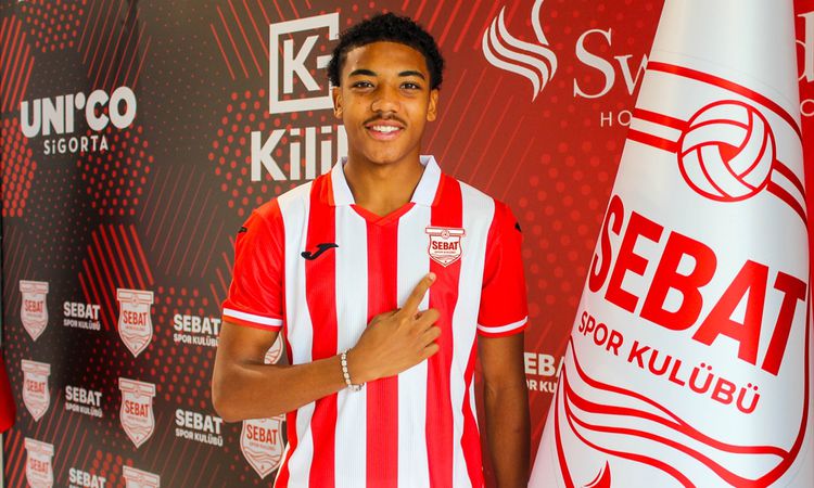 Gündemden Son Bilgiler: Sebatspor, Thierry Darnel Karadeniz'i Kiralık Kadrosuna Kattı - Son Dakika Haberleri