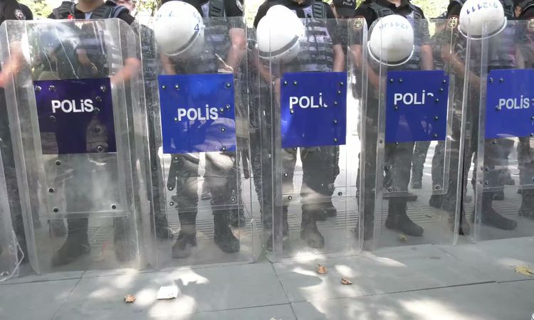 Sıcak Gündem: Şehit yakınları ve gazilerin Güvenpark eylemi 29. gününde: TBMM'ye yürüyüşe izin yok - Son Dakik