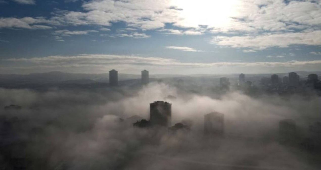 They produced artificial fog to cool the city - Last Minute