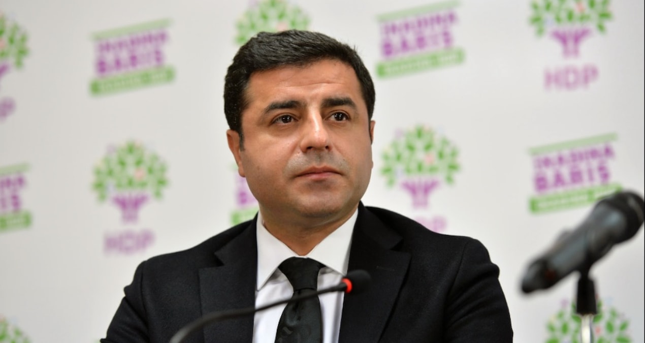 Sıcak Gündem: Selahattin Demirtaş'ın yeni fotoğrafı paylaşıldı iddia edilmişti, açıklama geldi - Haberleri