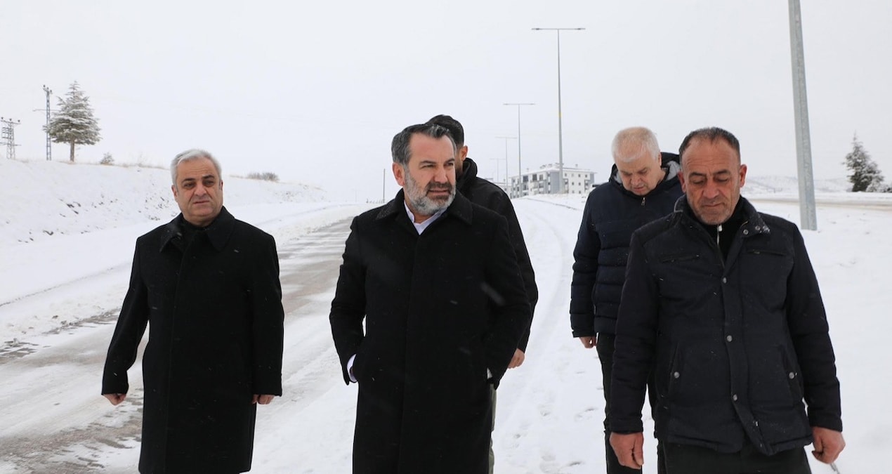 Son Gelişme: Selde görünmeyen AKP’li başkan, karda şov yaptı - En Son Haber: Gelişmeler Takip Ediliyor
