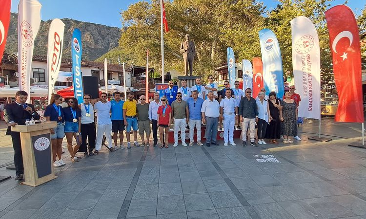 Serbest Dalış Şampiyonası'nda 2 Rekor Kırıldı - Son Dakika Haberleri: Gelişmeler Takip Ediliyor