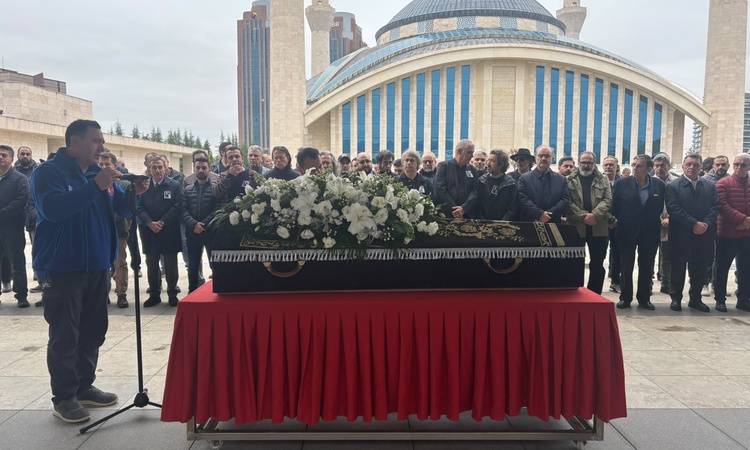 Sıcak Gündem: 91 yaşında yaşamını yitiren Alpay Nazikoğlu Ankara'da defnedildi
