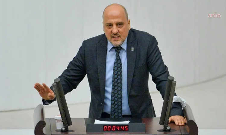 Sıcak Gündem: Ahmet Şık, fon skandalı erişim engellerini Şimşek ve Gürlek'e soru önergesiyle taşıdı: Gelişmele