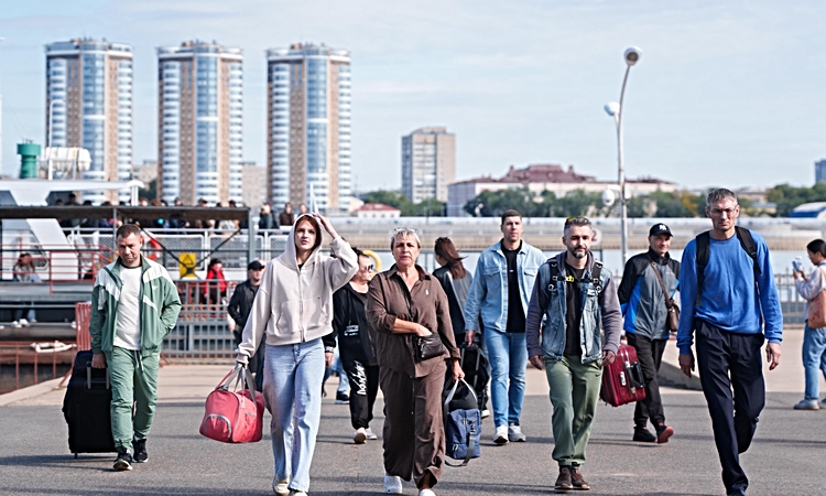 Sıcak Gündem: Albüm: Çin-Rusya sınır ötesi turizmi vizesiz seyahat uygulamasıyla gelişiyor | İşte Tüm Ayrıntıl