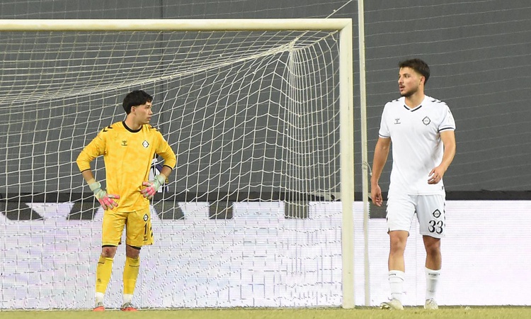 Sıcak Gündem: Altay'da Tuna Üzümcü 5-0'lık yenilgiyi reaksiyon eksikliğine bağladı ve Merak Edilenler
