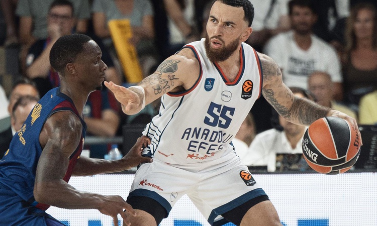 Sıcak Gündem: Anadolu Efes, EuroLeague’e mağlubiyetle resmen start aldı