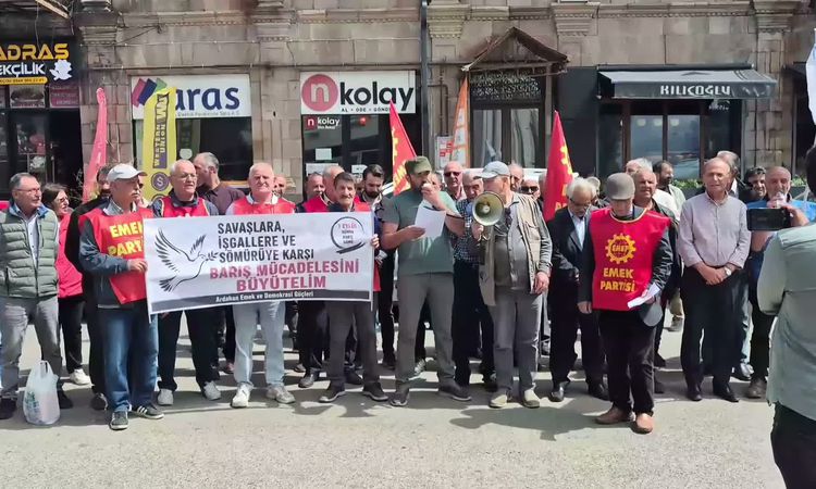 Sıcak Gündem: Ardahan’da 1 Eylül Dünya Barış Günü açıklaması: Savaşa karşı barış, ayrımcılığa karşı kardeşlik: