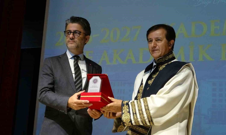 Sıcak Gündem: Ardahan Üniversitesi'nde akademik yıl açılış dersinde 'Terörsüz Türkiye' anlatıldı: Gelişmeler T