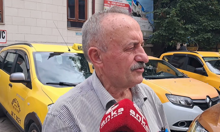 Sıcak Gündem: Artvin pazarında üzümün kilosu 100 liraya çıktı, pazarcılar satış yapamıyor: Gelişmeler Takip Ed