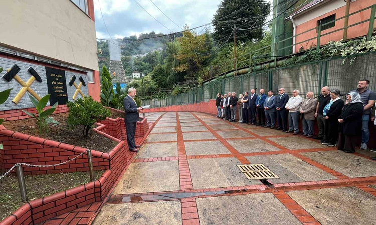 Sıcak Gündem: Avni Cinel törenle anıldı - Son Dakika Bilgileri