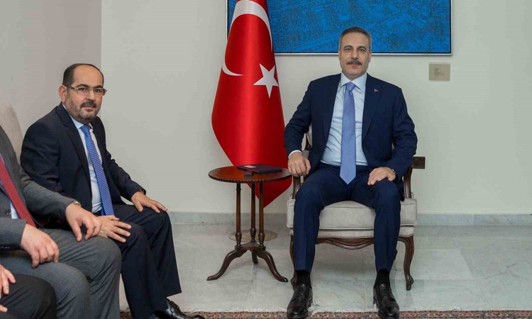 Sıcak Gündem: Bakan Fidan, Suriye Türkmen Meclisi Başkanı Mustafa ile görüştü