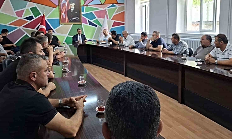 Sıcak Gündem: Beyşehir’de taşımalı eğitim servis şoförleriyle istişare toplantısı: Gelişmeler Takip Ediliyor