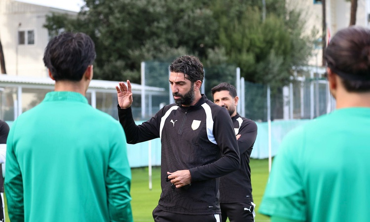 Sıcak Gündem: Bodrum FK, iç sahada Ümraniyespor'u yenerek 4'te 4 yapmayı hedefliyor - Son Dakika Bilgileri