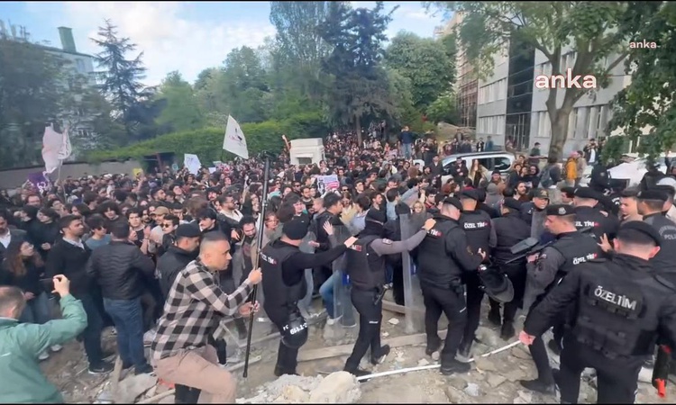 Sıcak Gündem: Boğaziçi davasında savcı, T24 muhabiri Can Öztürk'e beraat, 14 öğrenciye ceza istedi