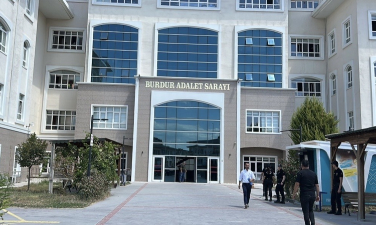 Sıcak Gündem: Burdur’da yasa dışı bahis operasyonu: 199 milyon TL’lik işlem hacmi gözler önüne serildi ve Mera