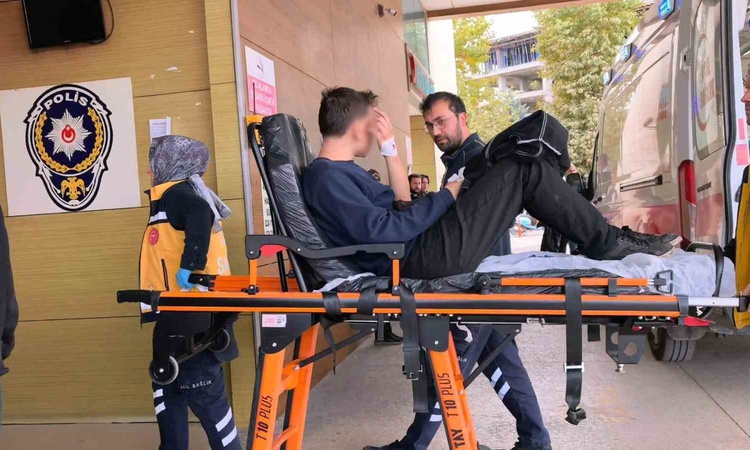 Sıcak Gündem: Bursa İnegöl'de motosikletini tamir ederken şahsın sağ el baş parmağı koptu - Son Dakika Bilgile