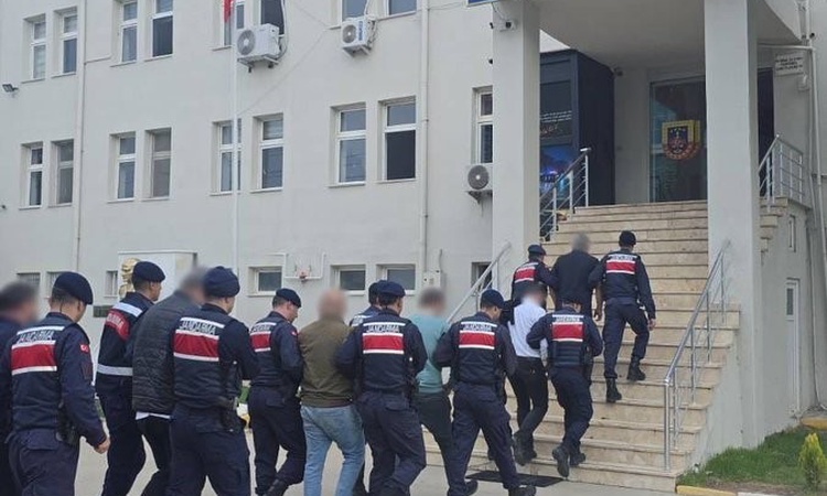 Sıcak Gündem: Bursa İznik'te denetimleri haber veren WhatsApp grubunda 8 kişi yakalanarak gözaltına sevk edild