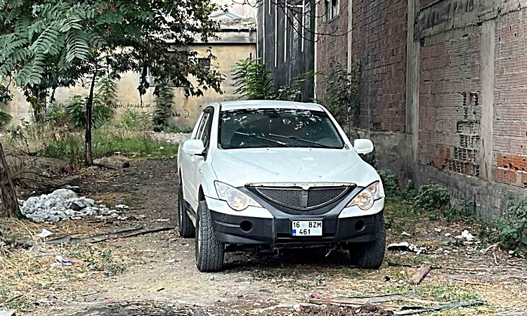 Sıcak Gündem: Bursa Osmangazi'de otomobile kilitlenen kadın, polisin çabalarına rağmen çıkmadı | İşte Tüm Ayrı