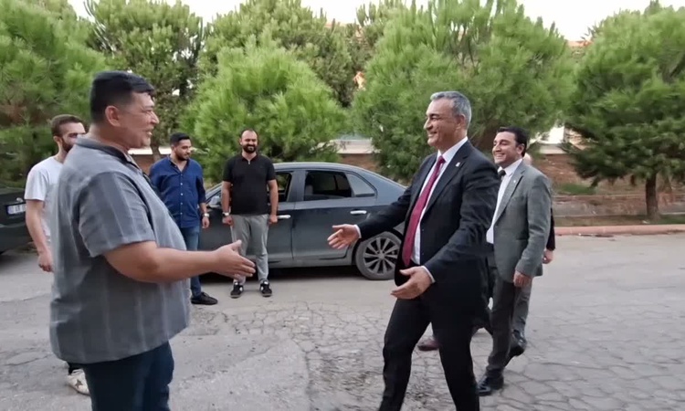 Sıcak Gündem: CHP'li Sarı, Osmaniye'de fıstık üreticilerine desteklerin yetersizliğini söyledi ve Merak Edilen