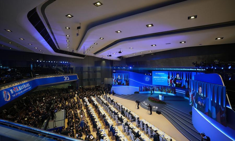 Sıcak Gündem: Çin Merkez Askeri Komisyon Başkan Yardımcısı: Çin-Vietnam askeri işbirliğini güçlendirmeliyiz -